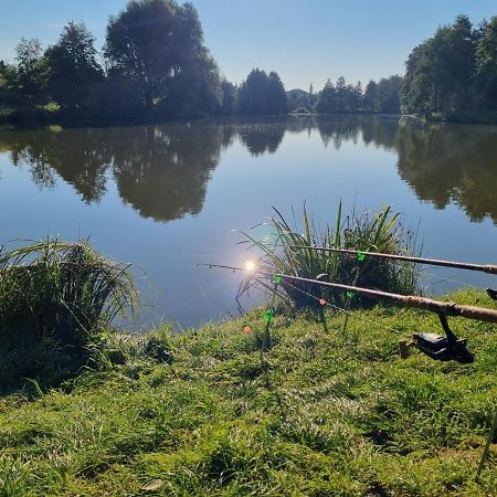 Bungalovy U Rybnika Olbramkostel Bagian luar foto